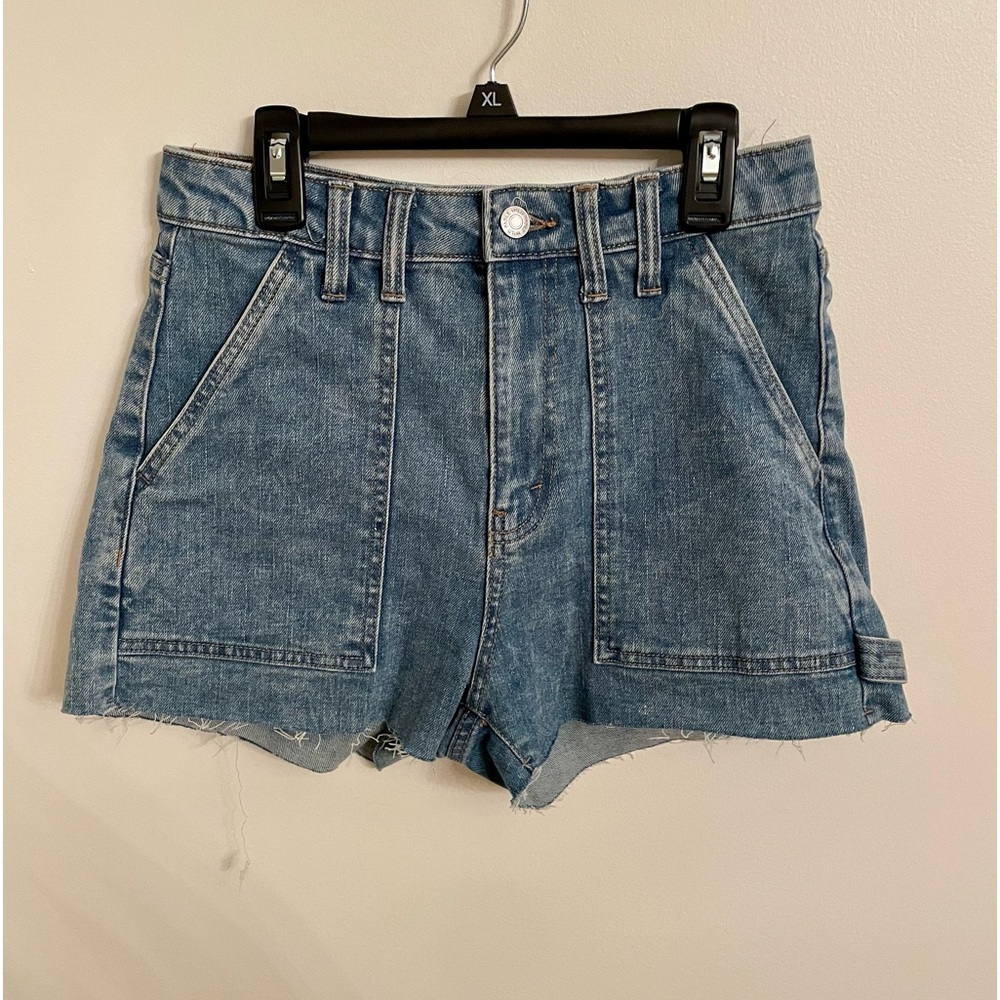 Wild Fable Denim Shorts in Medium Wash Blue Size 4